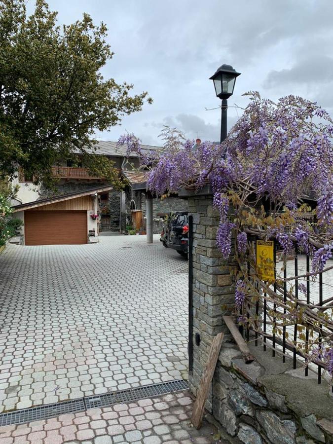 Maison Cassius Issogne Zewnętrze zdjęcie