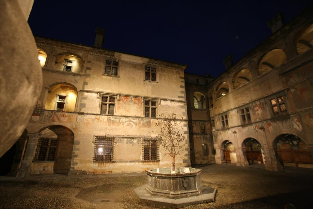 Maison Cassius Issogne Zewnętrze zdjęcie