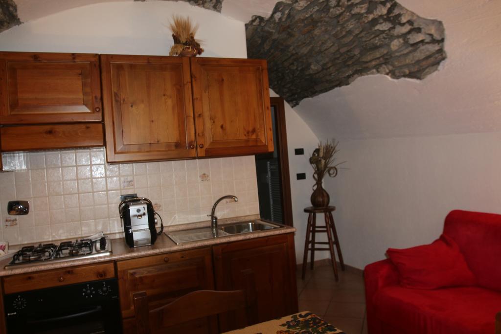 Maison Cassius Issogne Zewnętrze zdjęcie
