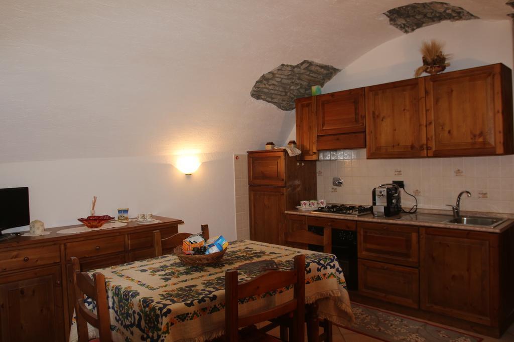 Maison Cassius Issogne Zewnętrze zdjęcie