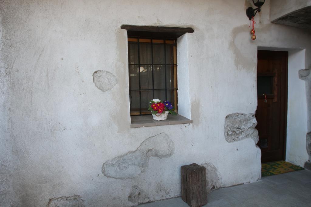 Maison Cassius Issogne Zewnętrze zdjęcie